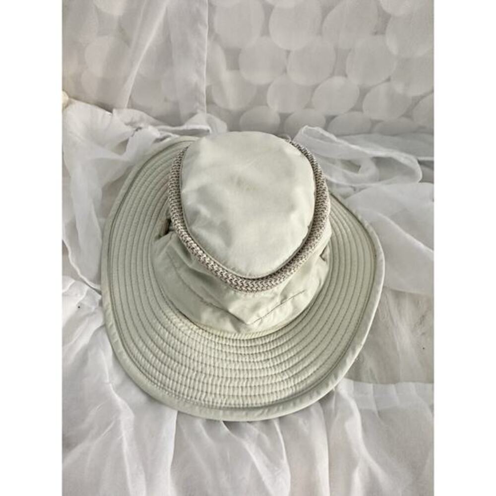 Tilley Endurables The Airflo Sun Hat LTM6 Khaki Green Canada Size 7 1/8 UPF 50+